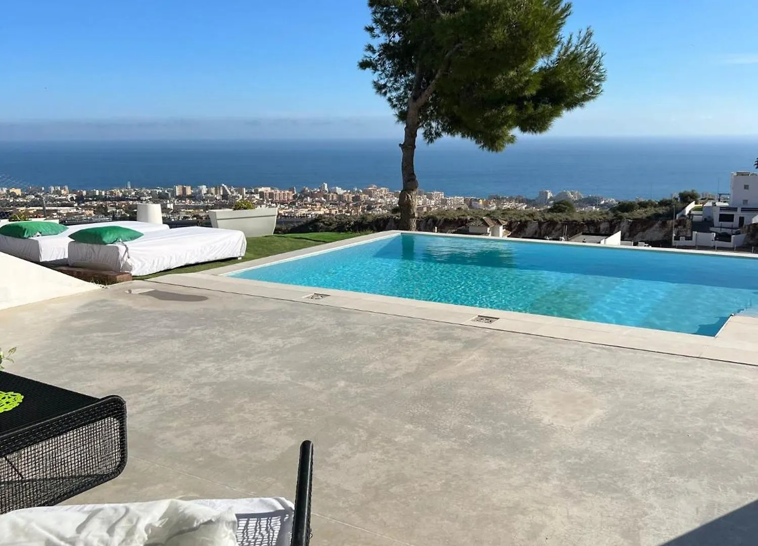 Amazing Villa In Benalmadena